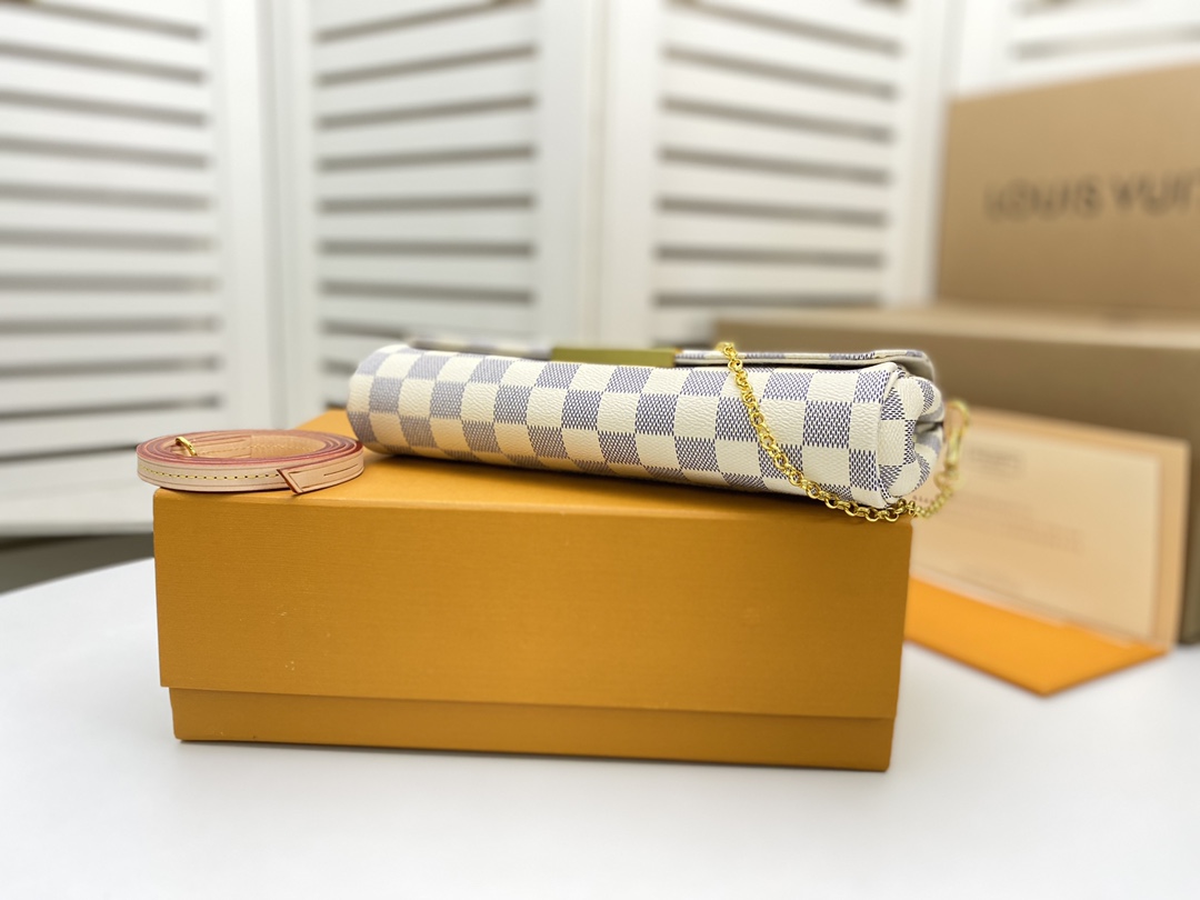 Louis Vuitton Women's Favorite Mm Damier Azur 28Cm - Image 9