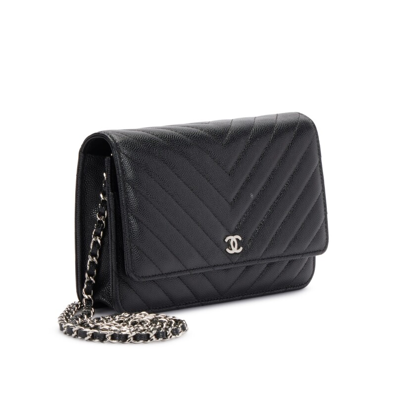 Black Caviar Chevron Wallet On Chain Sier Hardware - Image 2