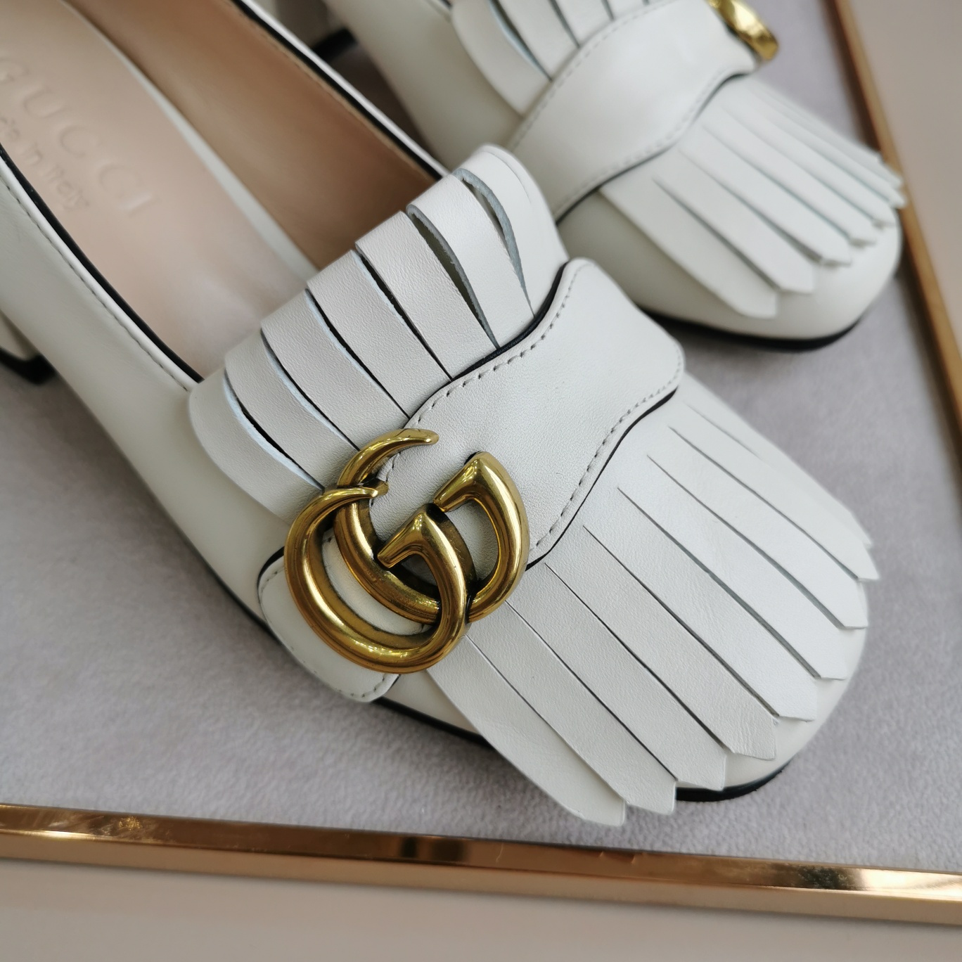 Gucci Wmns White Leather Mid-Heel Pump - Image 2