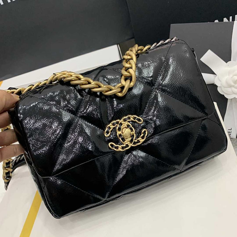 Chanel Handbag 19 - Image 3