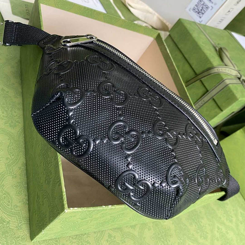 GUCCI Embossed belt bag - Image 3