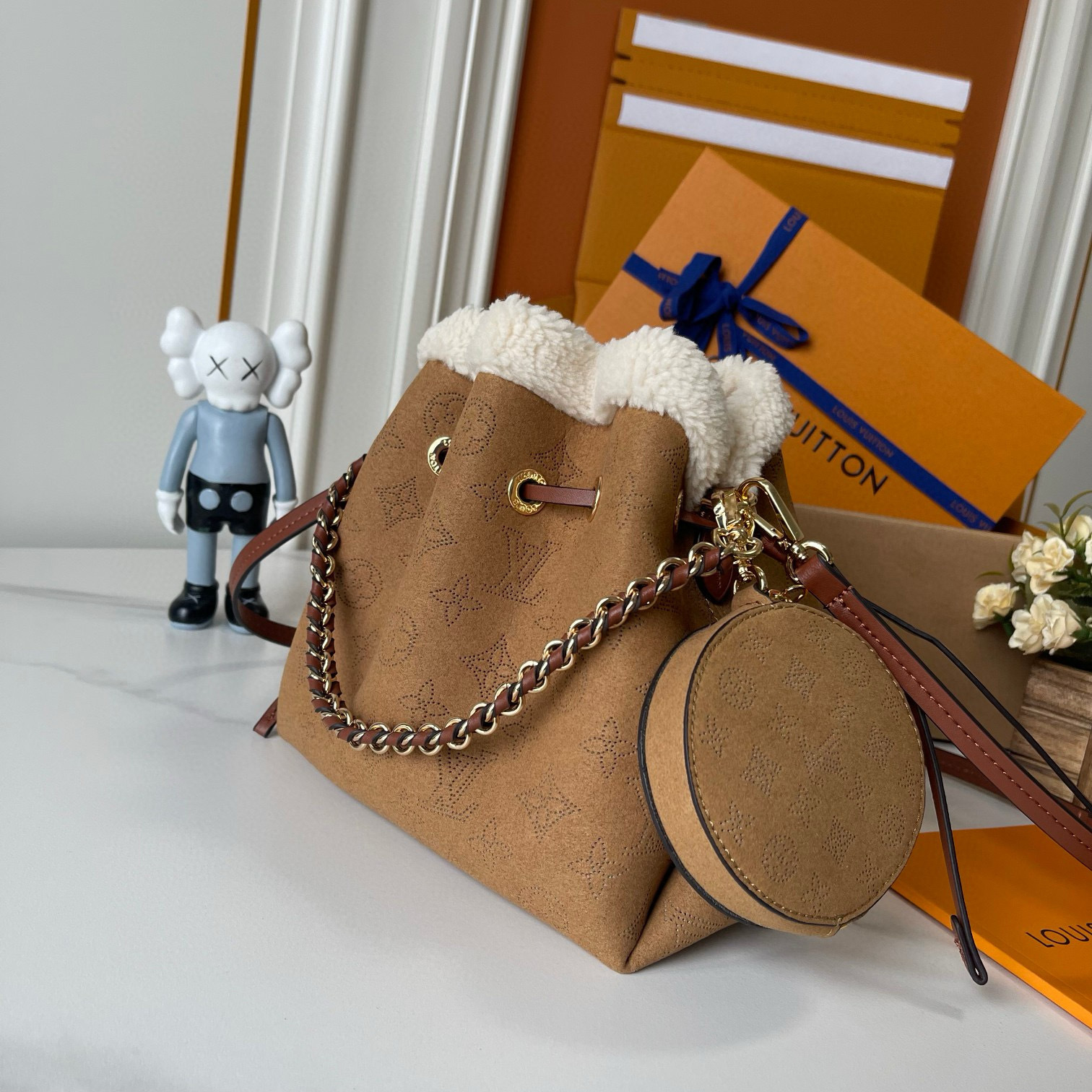 Louis Vuitton Bella Bag - Image 5