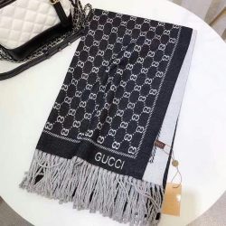 Gucci GG Jacquard Wool Scarf Black And White