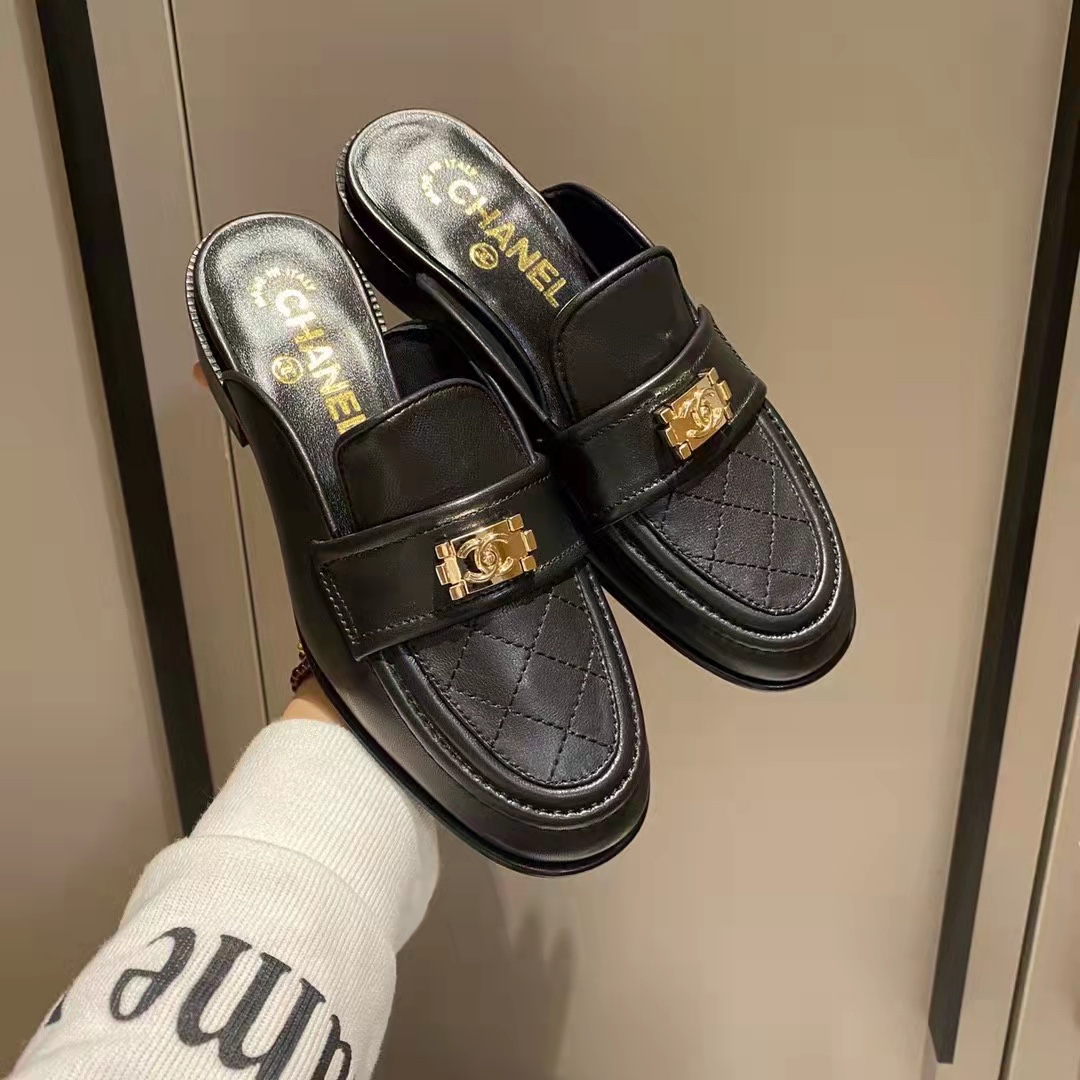 Chanel Casual Pain Laether Elegant Mules Sandals Black - Image 3