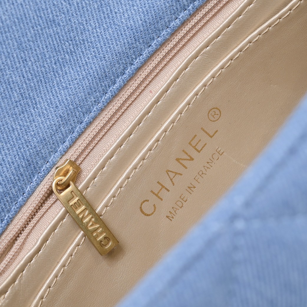 Chanel Mini Flap Handle Denim Blue 20Cm - Image 5