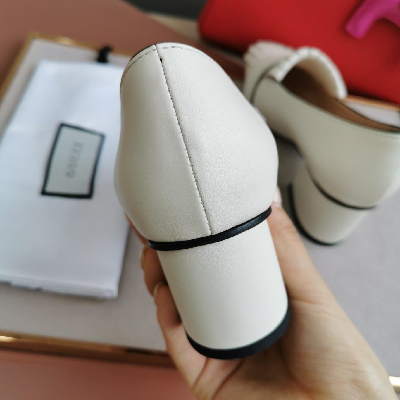 Gucci Wmns White Leather Mid-Heel Pump - Image 6