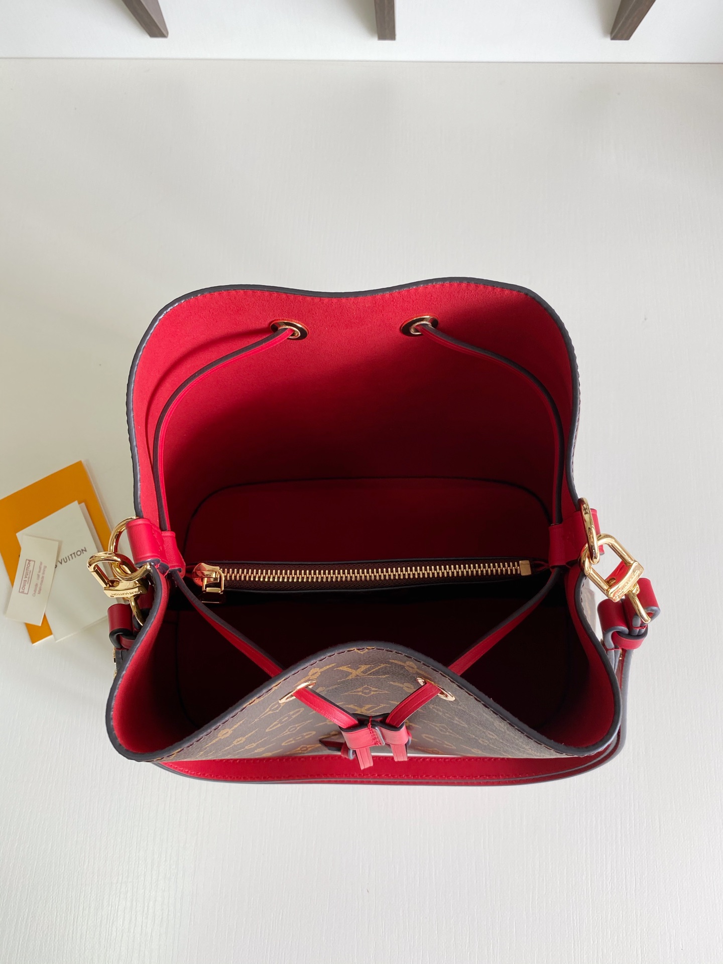 Louis Vuitton Neonoe Red M44021 - Image 5