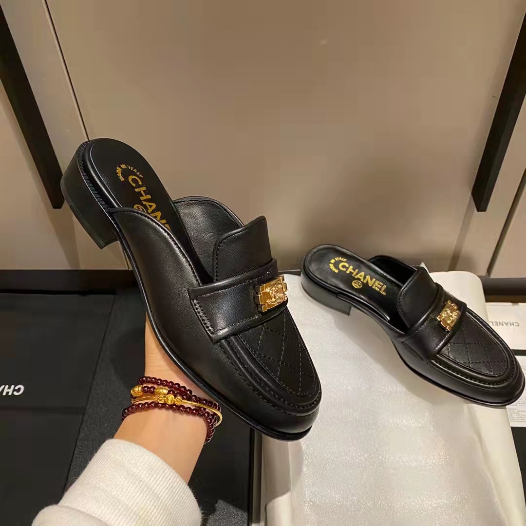Chanel Casual Pain Laether Elegant Mules Sandals Black - Image 4