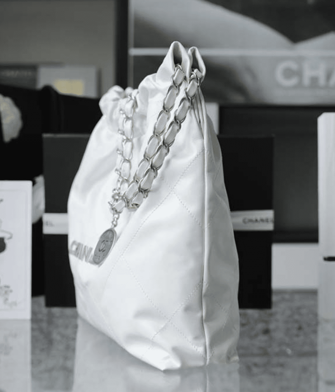 Chanel 22 Handbag White Silver 42Cm As3261 - Image 7