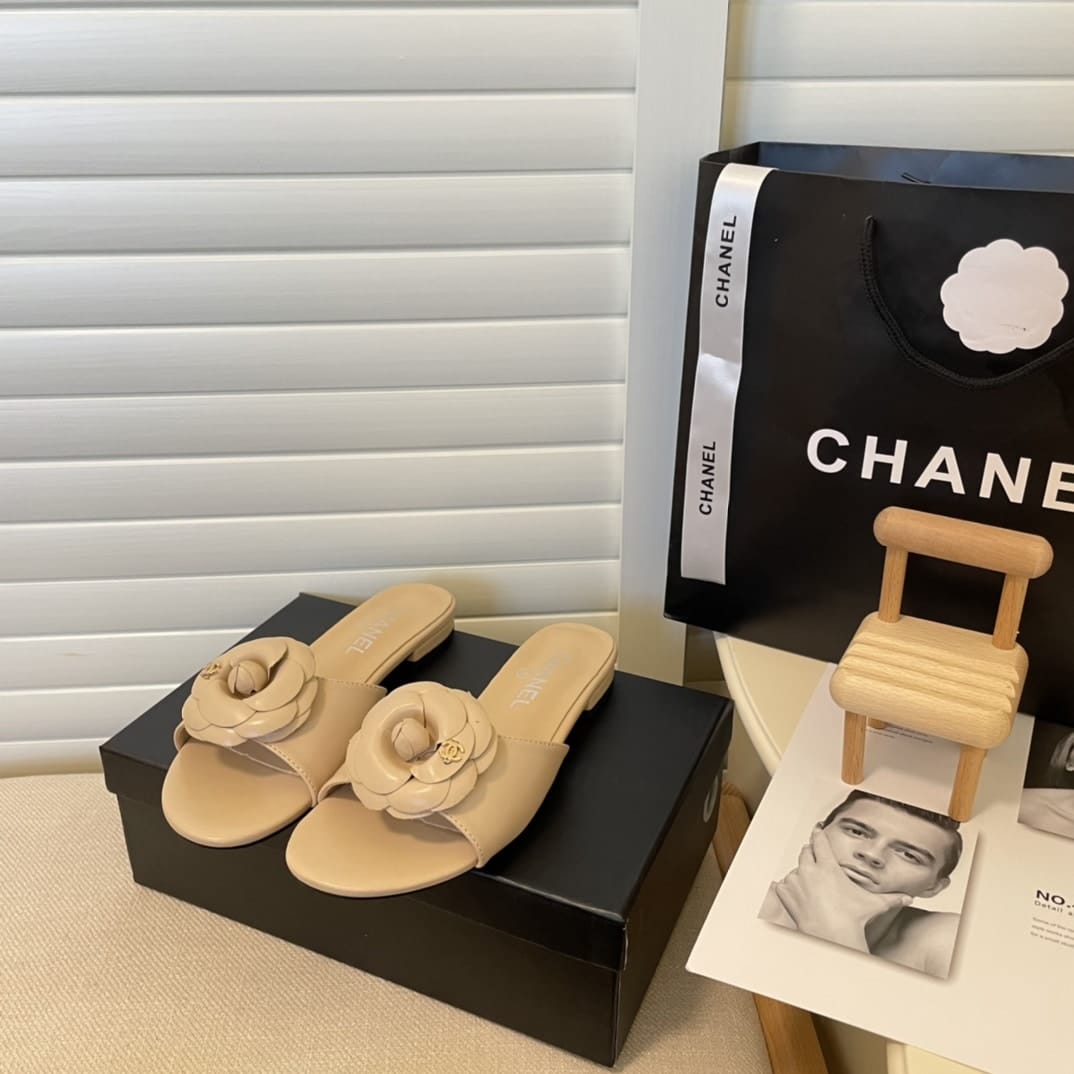 Chanel Camellia Slides Beige - Image 7