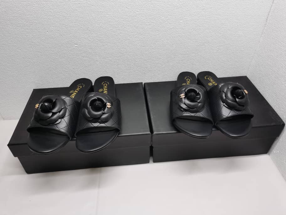 Chanel Camellia Leather Slides Black - Image 3