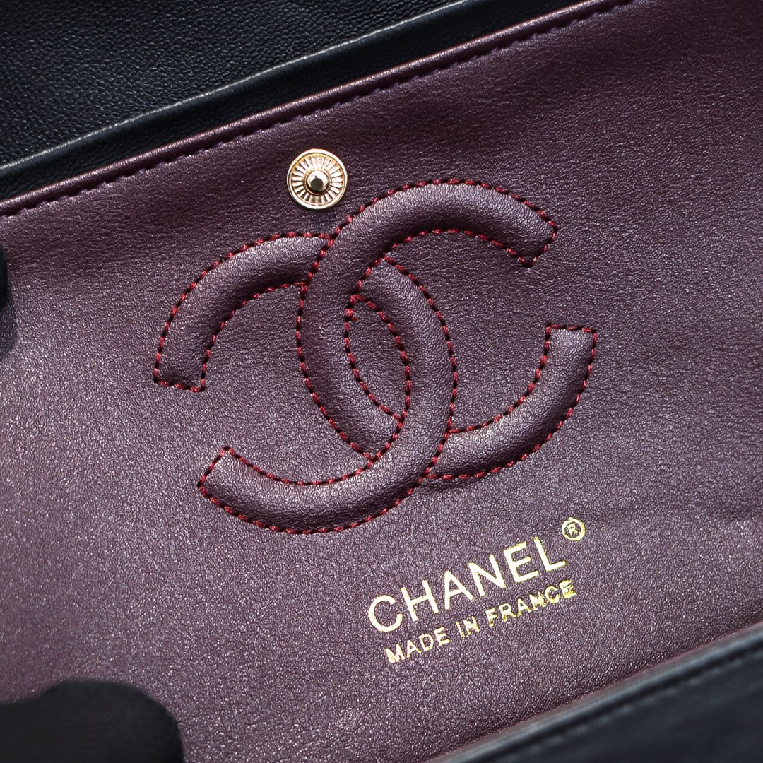 Chanel Classic Flap Bag Black Leather - Image 3