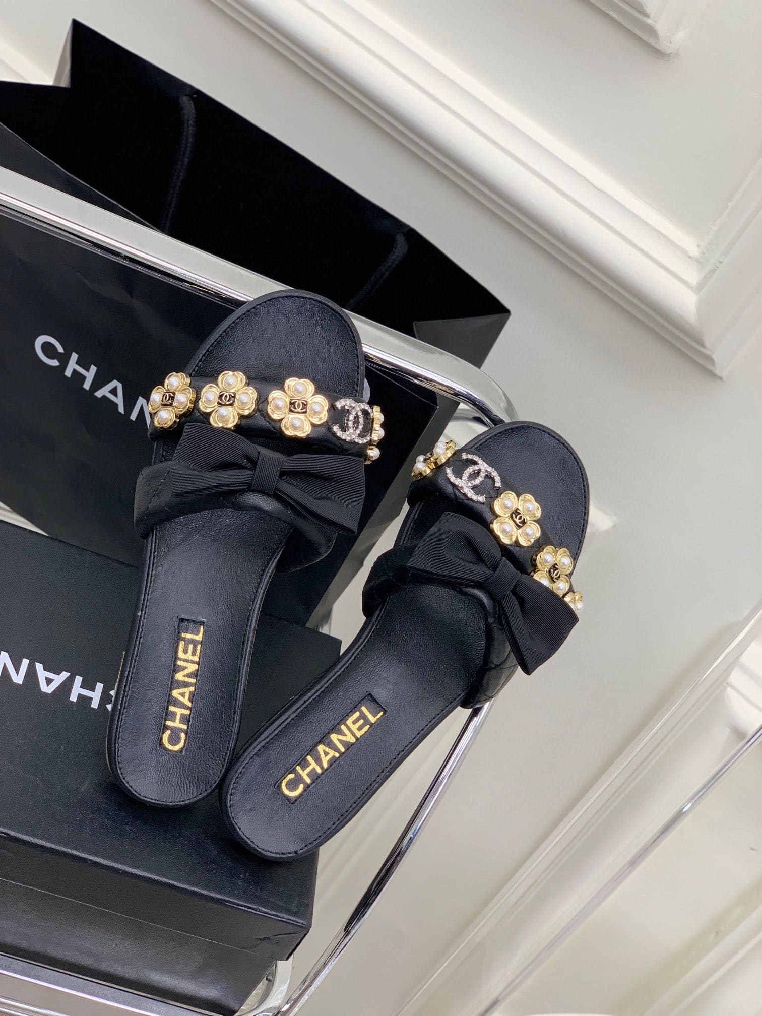 Chanel Mules Lambskin Black G40132 - Image 5