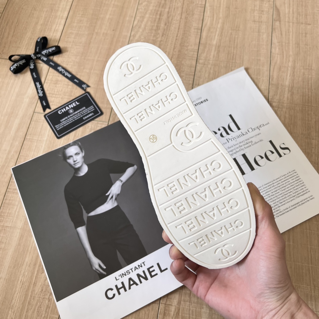 Chanel Women's Sneakers Cc Trainers In Black - Image 6