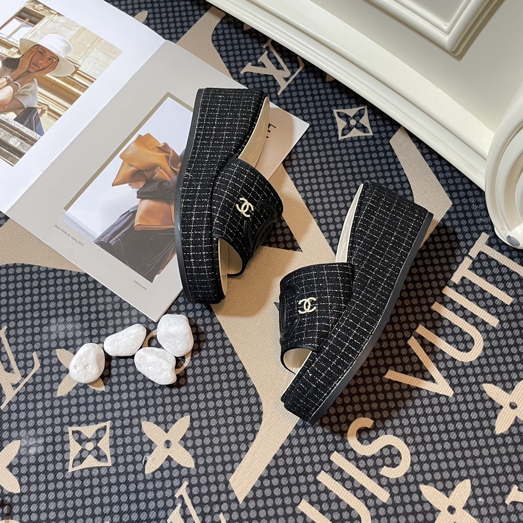 Chanel Tweed Cc Platform Slide Sandals Black - Image 2