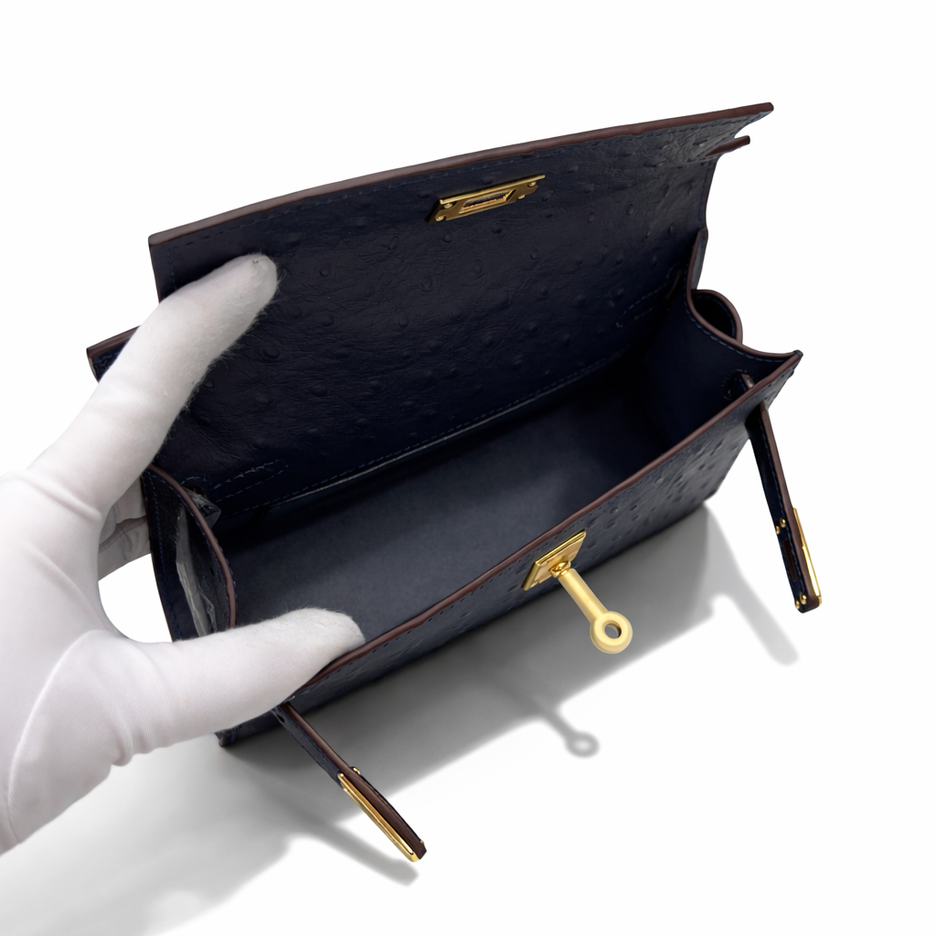 Hermès Kelly Pochette 22 Bleu Iris Ostrich Gold Hardware - Image 6