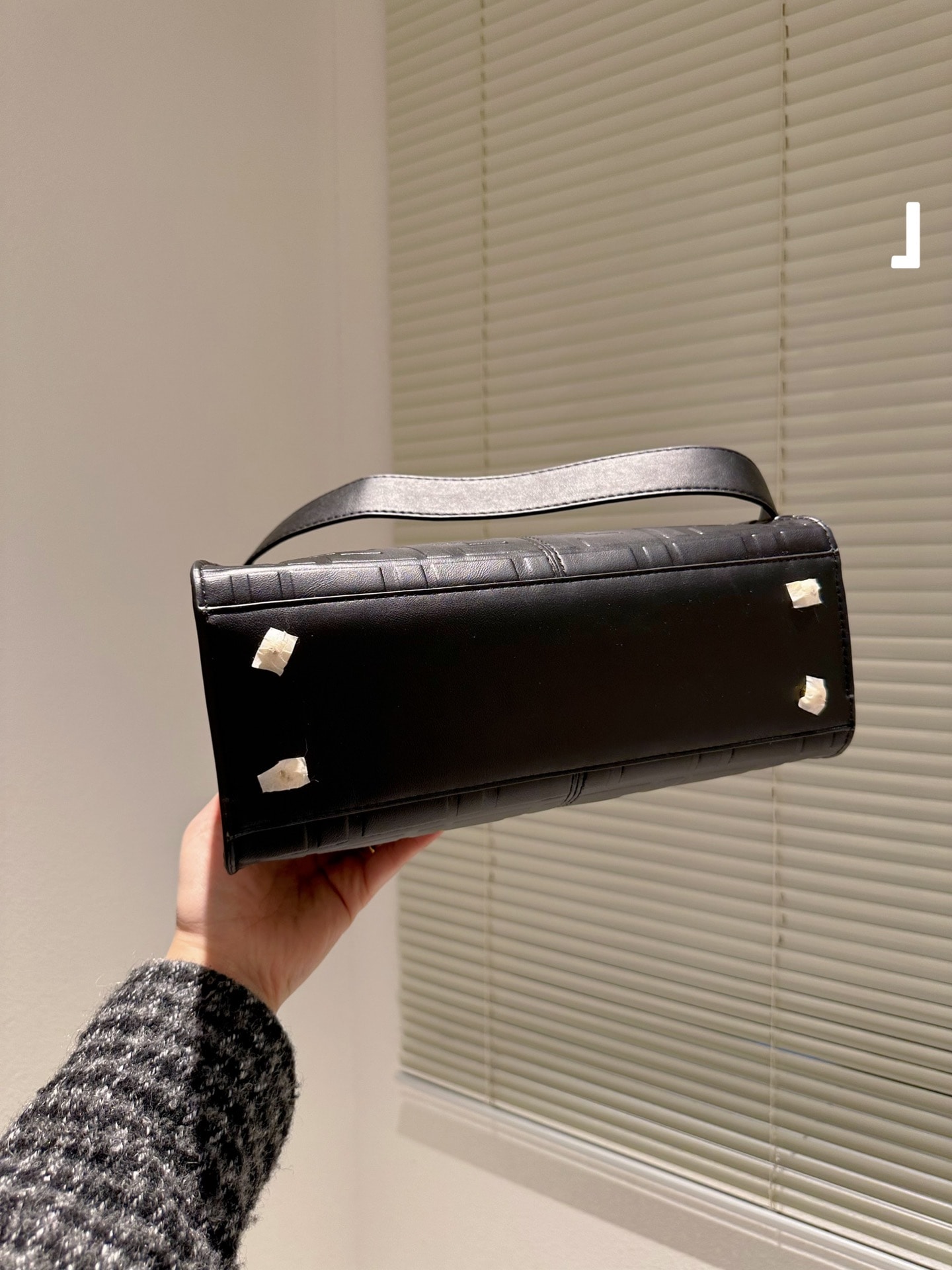 Fendi Original Peekaboo Black 30Cm - Image 4