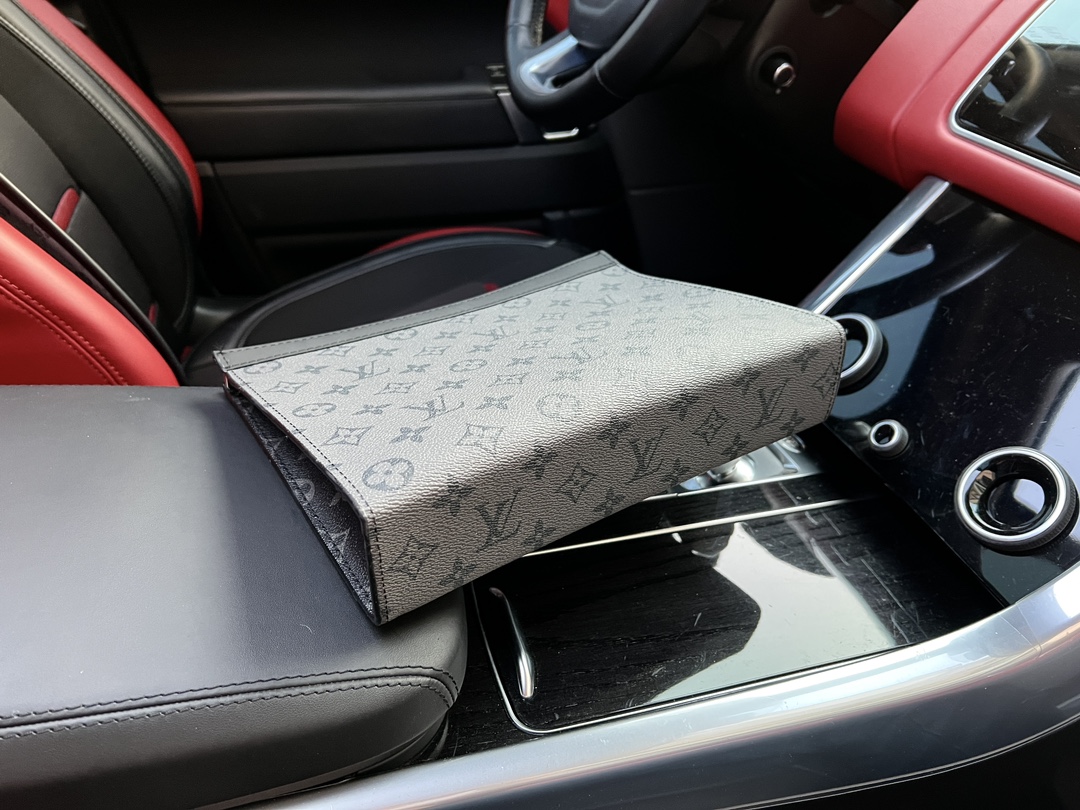 Louis Vuitton Pochette Voyage Mm Monogram Eclipse 27Cm M61692 - Image 6