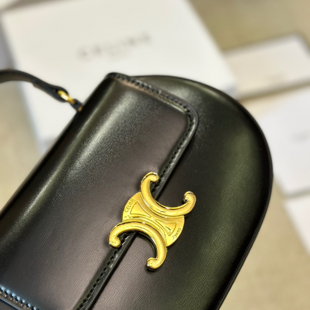 Celine Besace Clea Square Flap Bag In Shiny Calfskin Black 20Cm - Image 6