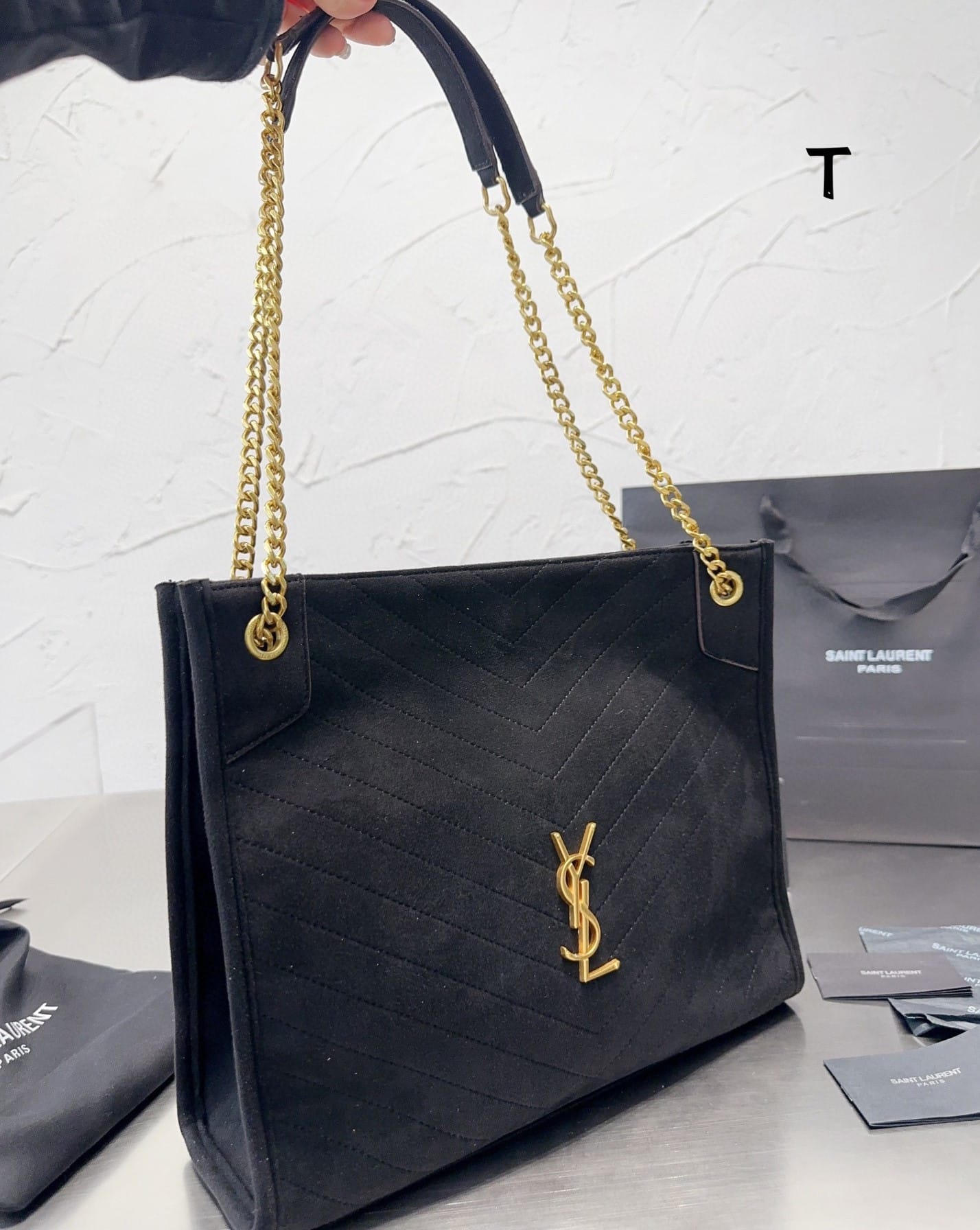 Saint Laurent Medium Niki Shopping Bag Black 33Cm - Image 2