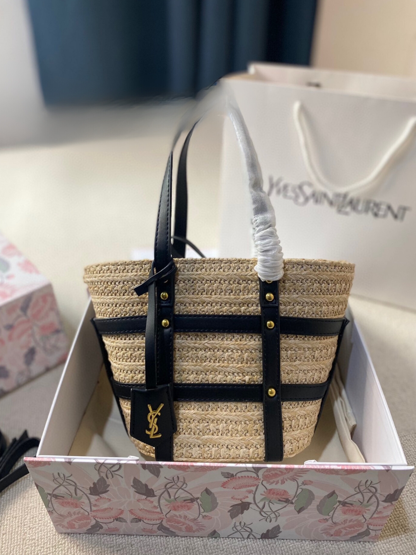Saint Laurent Medium Panier Harness Raffia Tote Beige 17Cm - Image 8