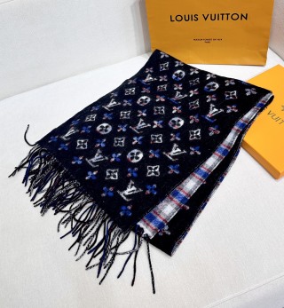 Louis Vuitton Monogram Gradient Tartan City Scarf - Image 4