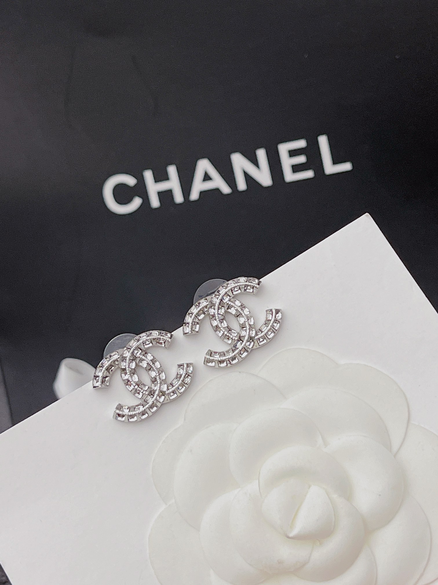 Chanel CC Earrings - Image 4