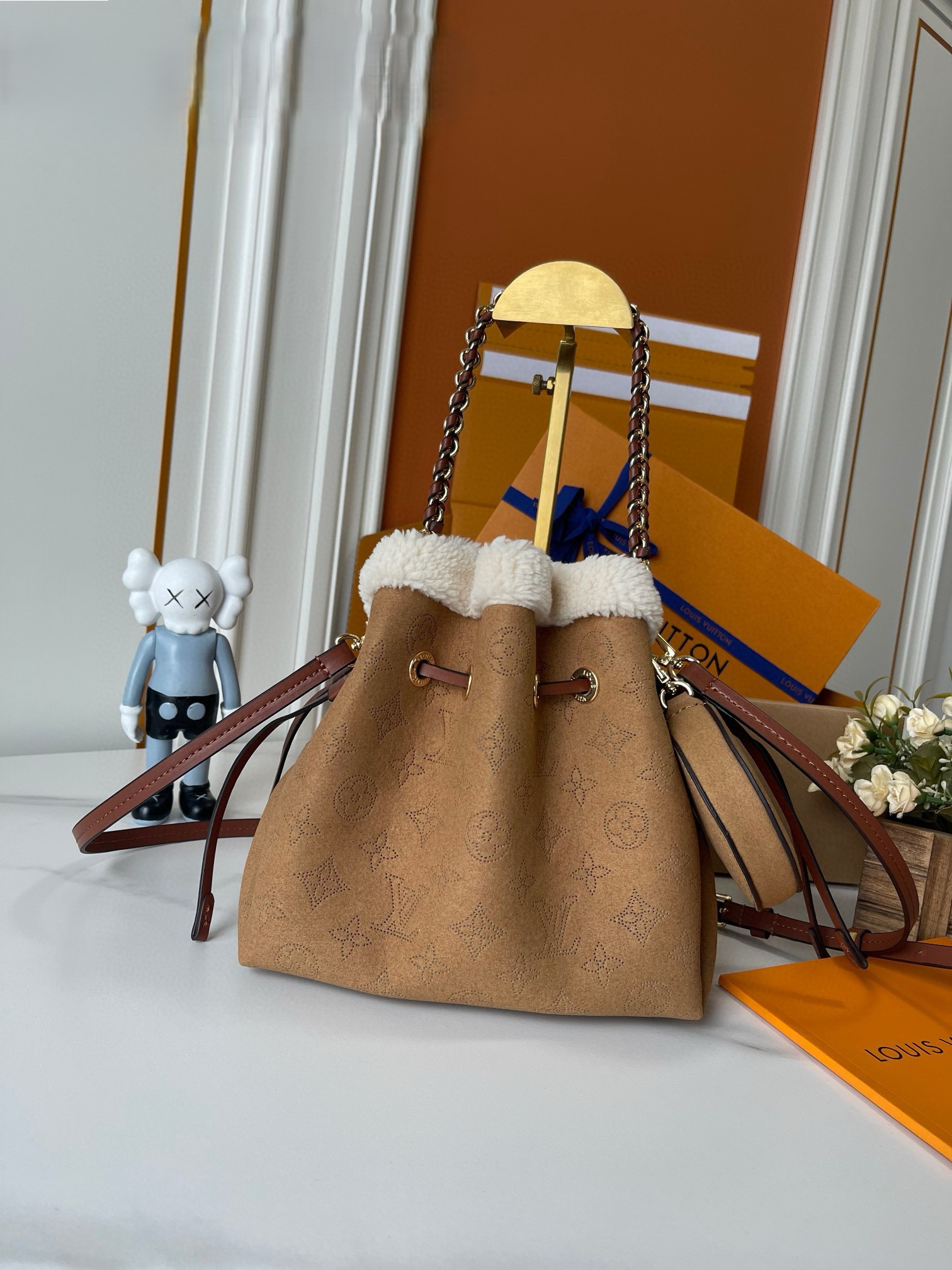 Louis Vuitton Bella Bag - Image 4