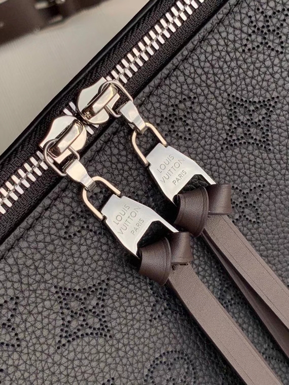 Louis Vuitton Beaubourg Hobo Mm 32Cm Black M56073 - Image 7