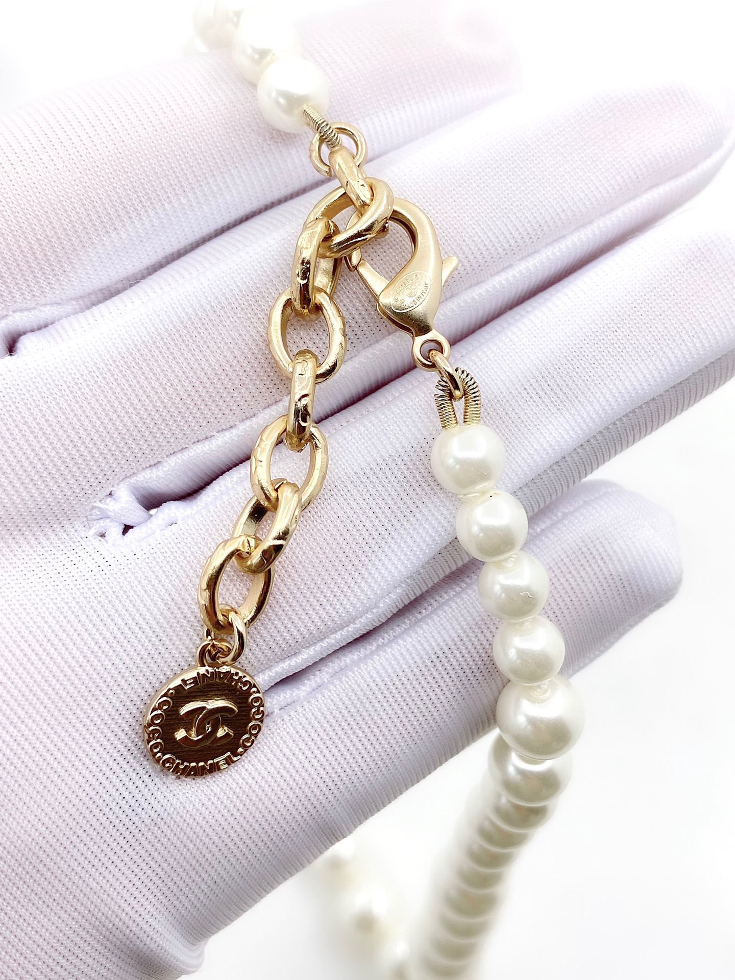 Dior Tribales Earrings - Image 4