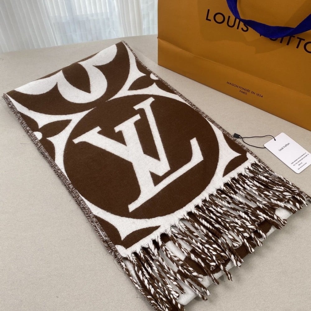 Louis Vuitton LV Medallion Wool Scarf - Image 2
