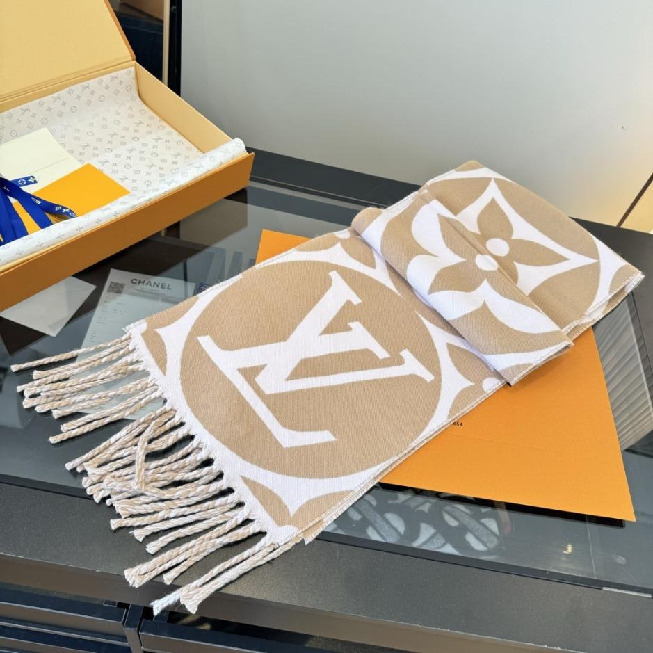 Louis Vuitton LV Medallion Wool Scarf - Image 2