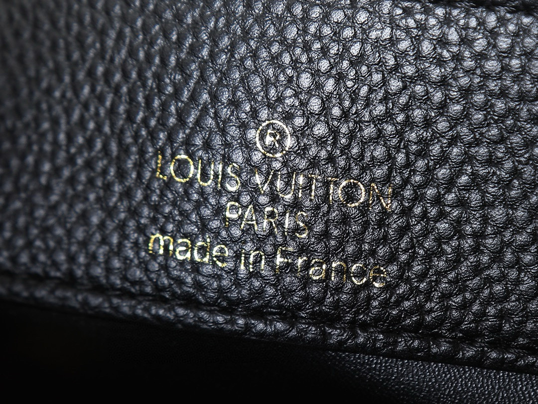 Louis Vuitton Capucines Taurillon Cowhide Black And Grey 27Cm M20708 - Image 3
