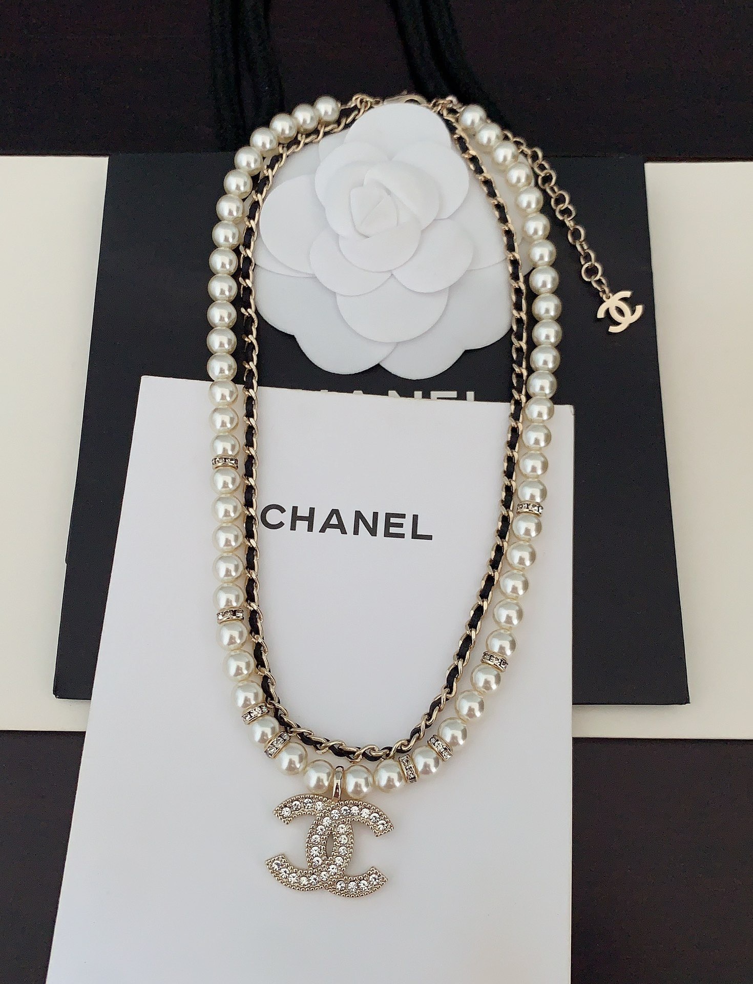 Chanel CC Diamond Pearl Double Layer Necklace - Image 6