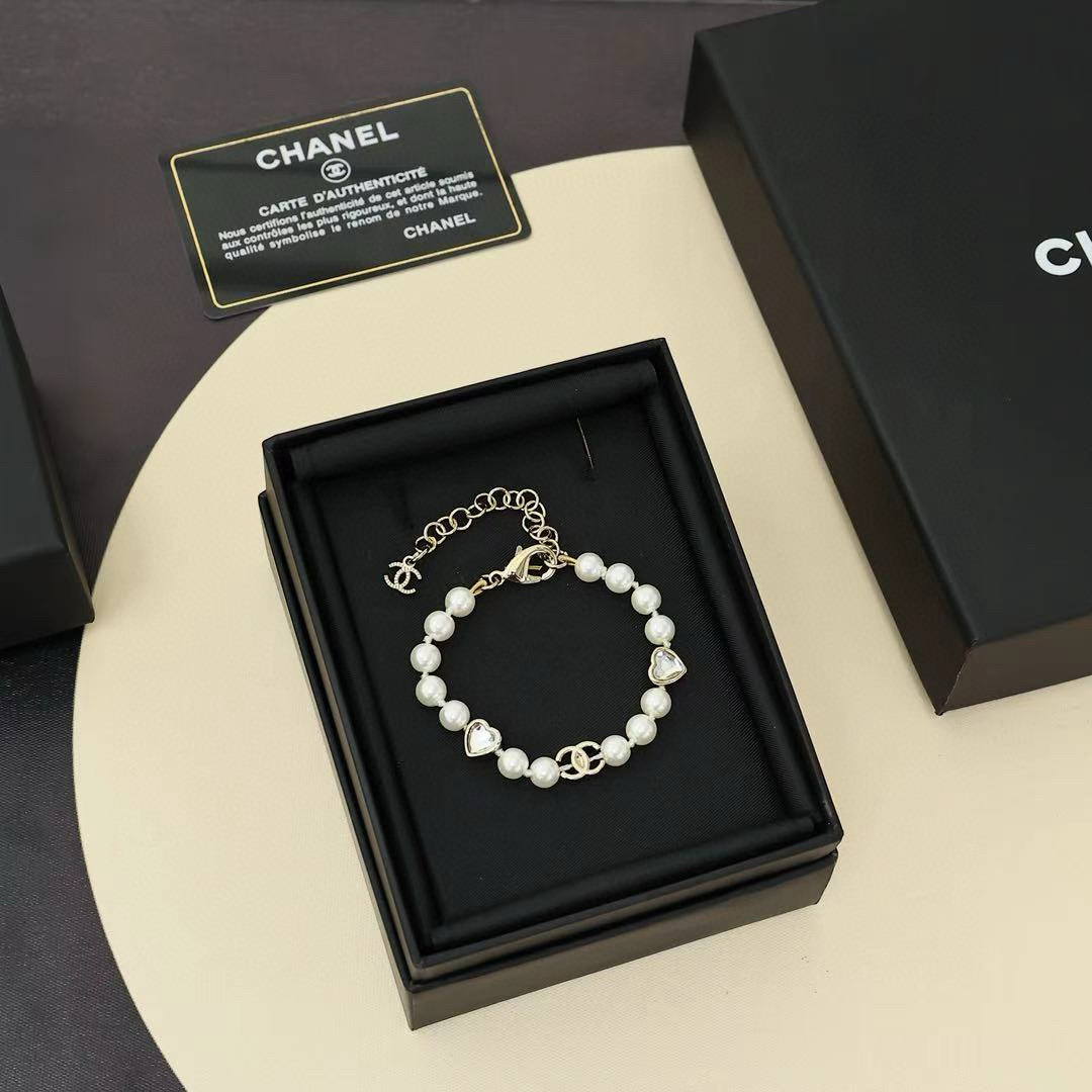Chanel 25B Double C Heart Pearl Bracelet - Image 2