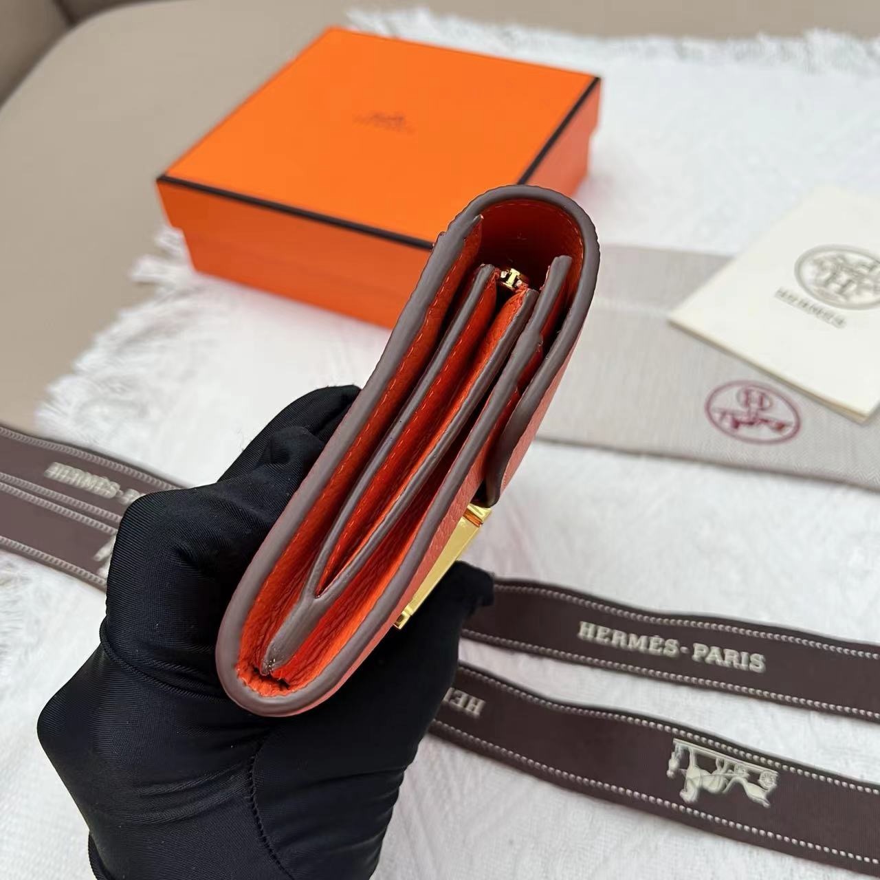 Hermès Constance Compact Wallet Rouge Tomate Epsom with Gold Hardware Stamp - Image 4