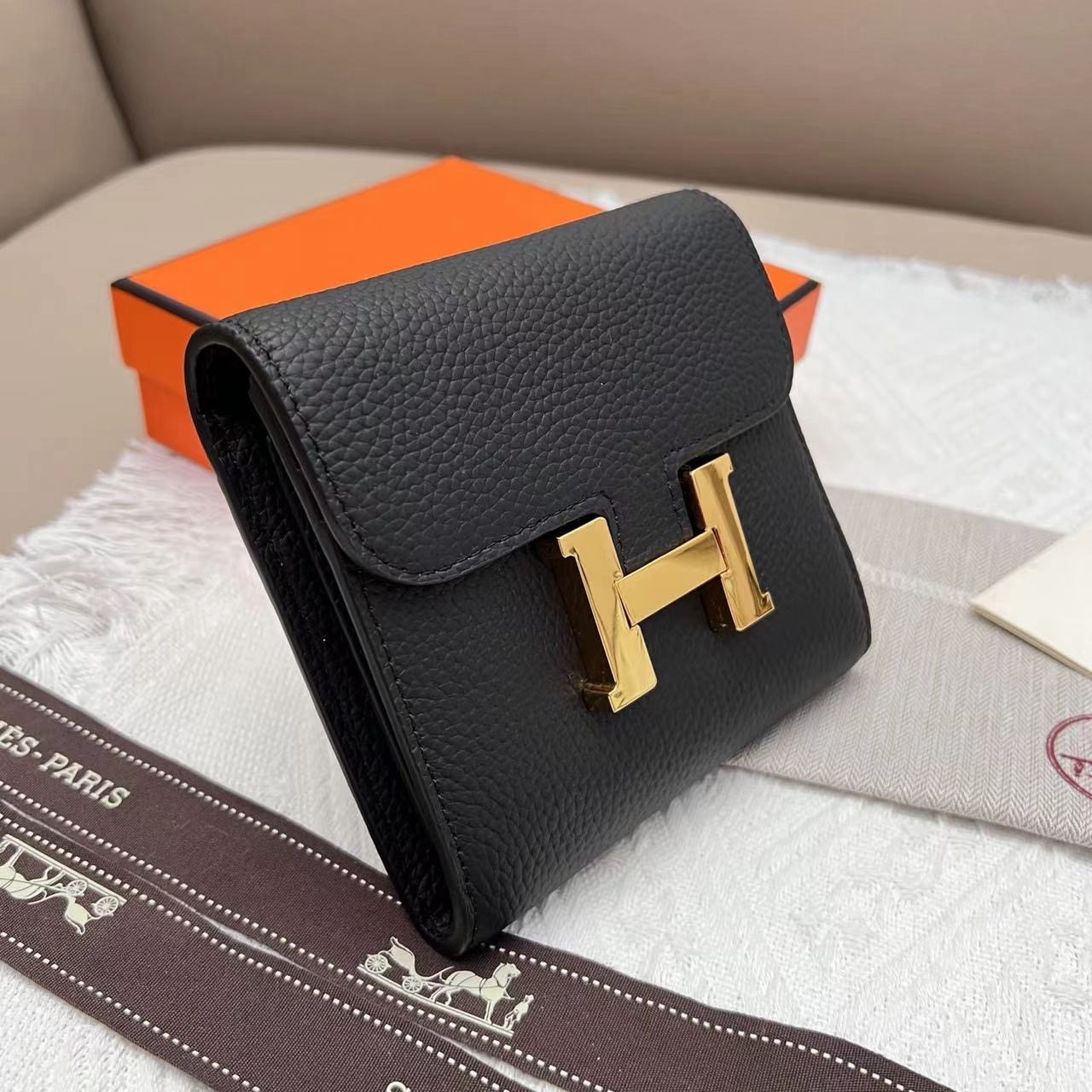 Hermès Constance Short Wallet Black Epsom Gold Hardware - Image 7