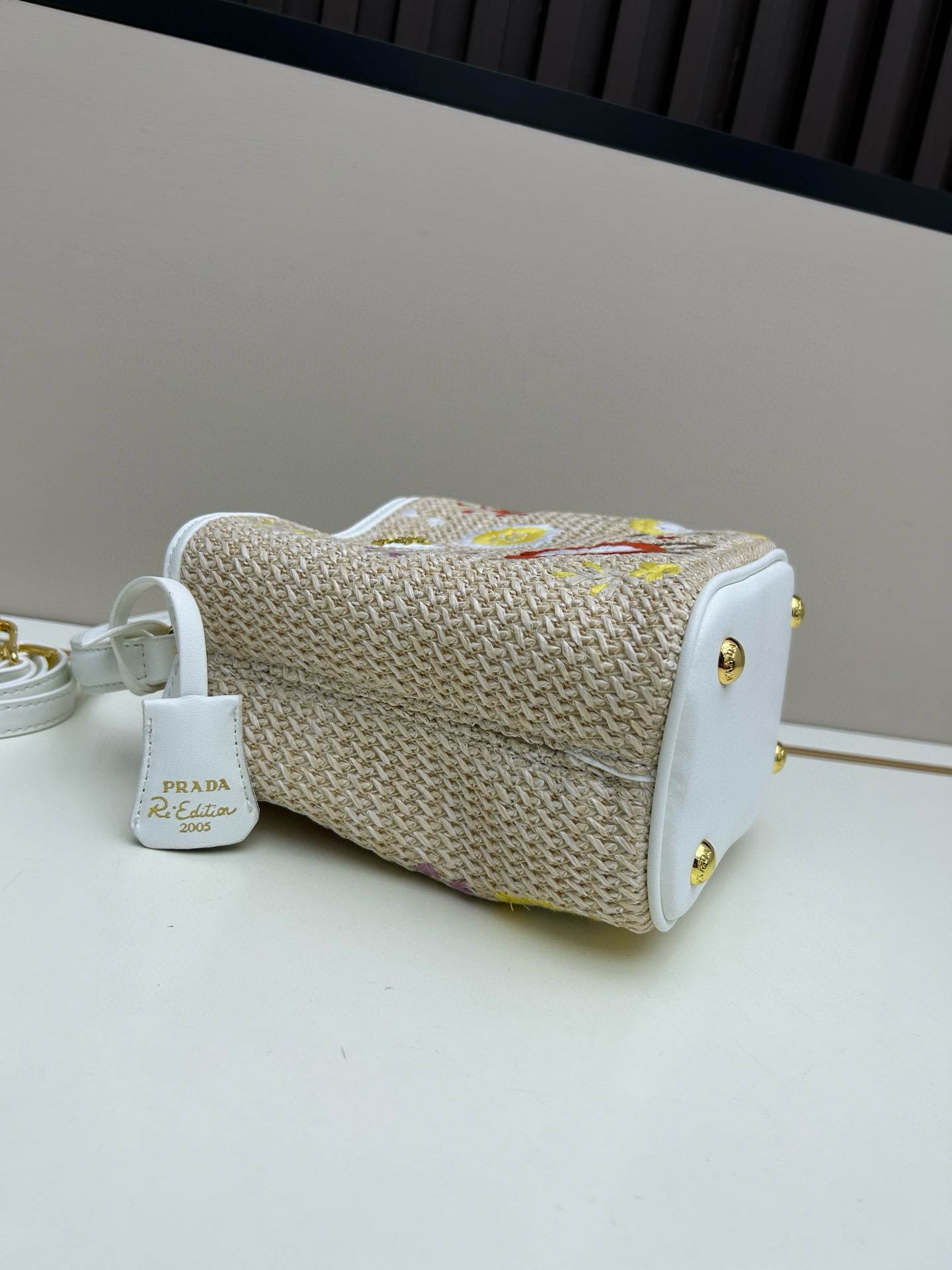 Prada Embroidered Floral Raffia Shoulder Bag In White - Image 5