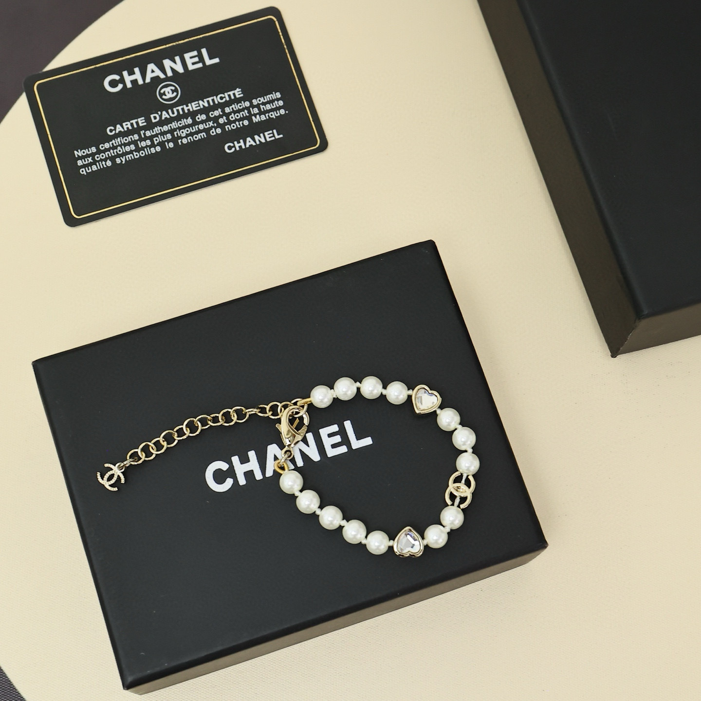 Chanel 25B Double C Heart Pearl Bracelet - Image 5