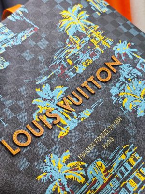 Louis Vuitton Shopper Tote Handbag - Image 4