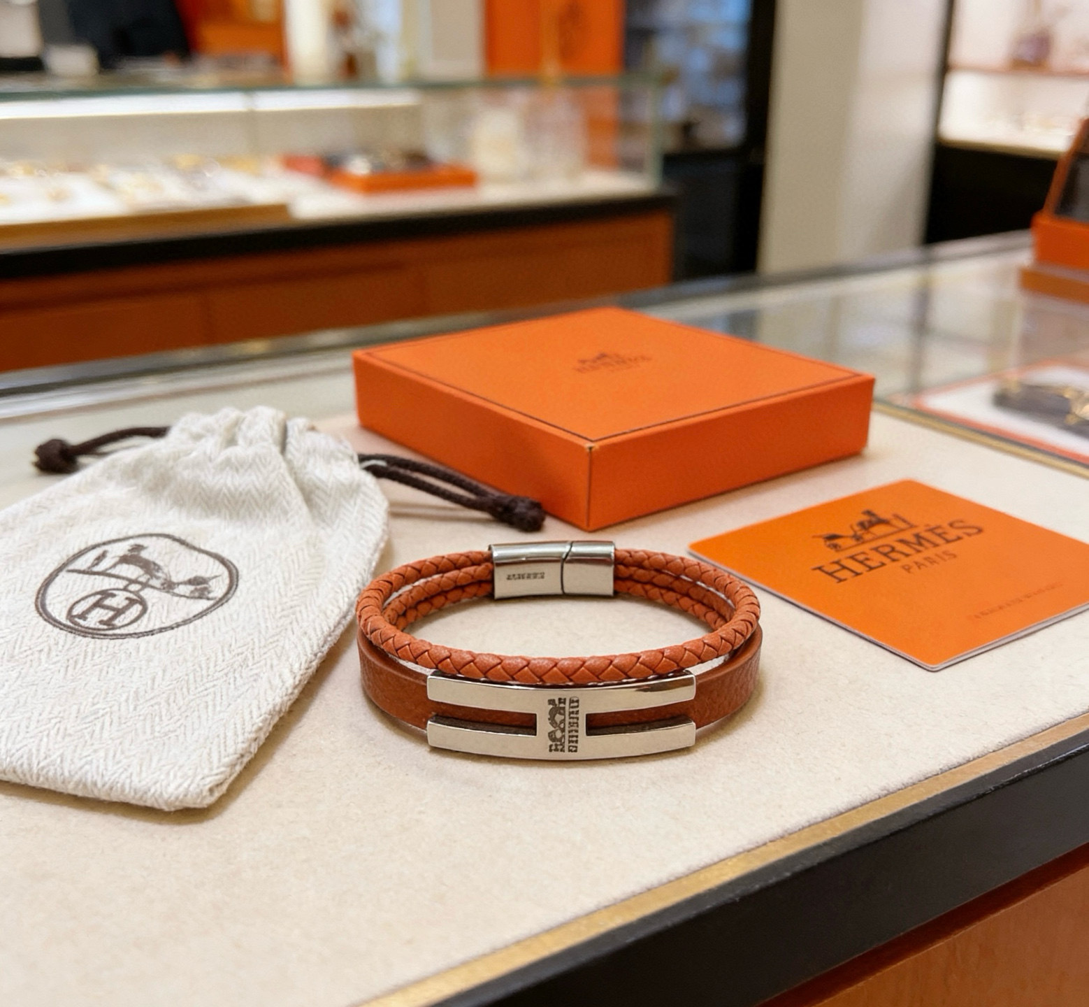 Hermès Tournis Tresse Bracelet In Gold Swift Leather - Image 6