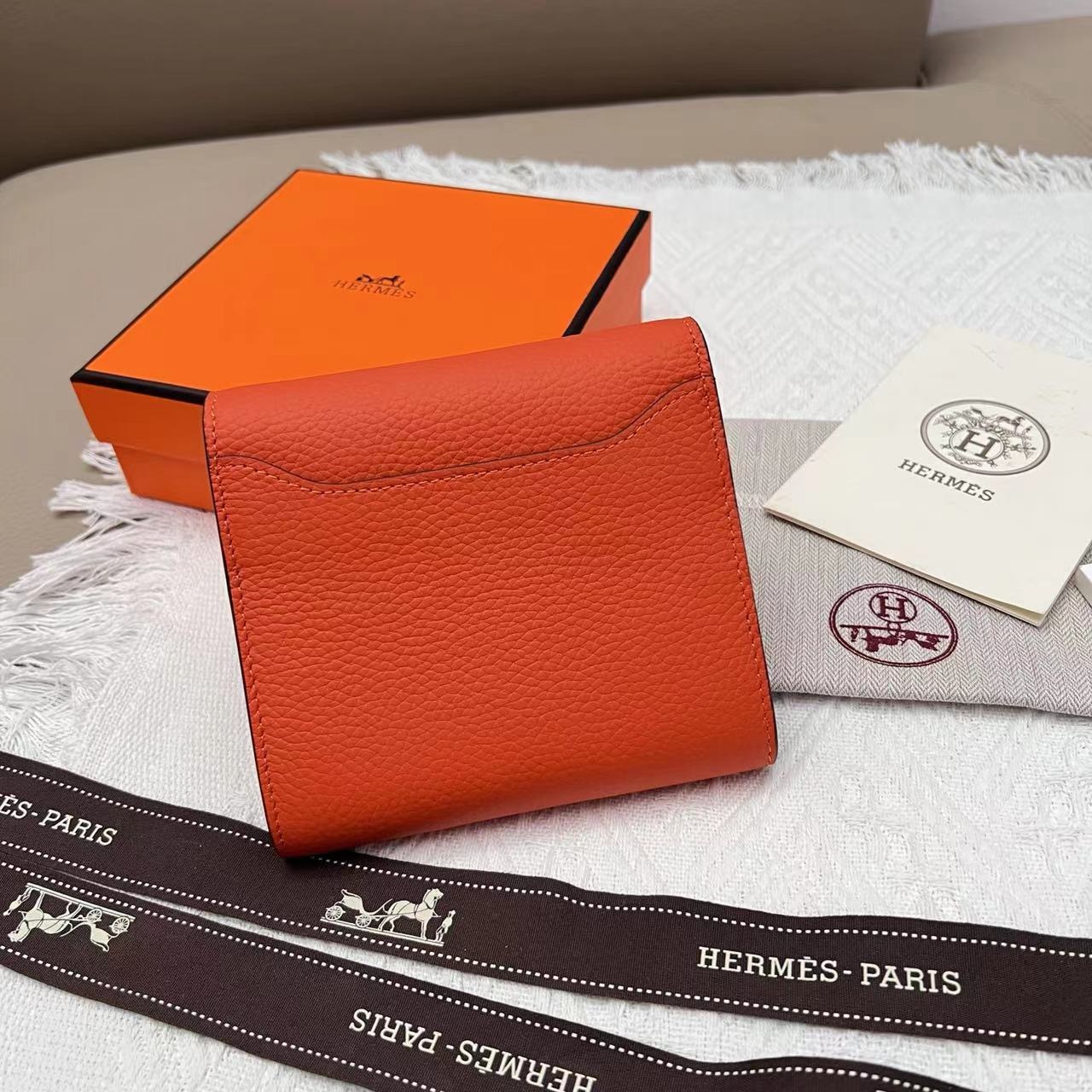 Hermès Constance Compact Wallet Rouge Tomate Epsom with Gold Hardware Stamp - Image 2