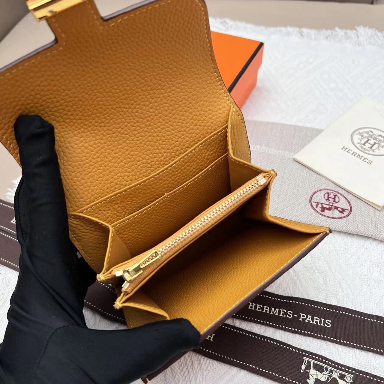 Hermes Evercolor Constance Compact Passant Wallet Jaune Ambre - Image 5