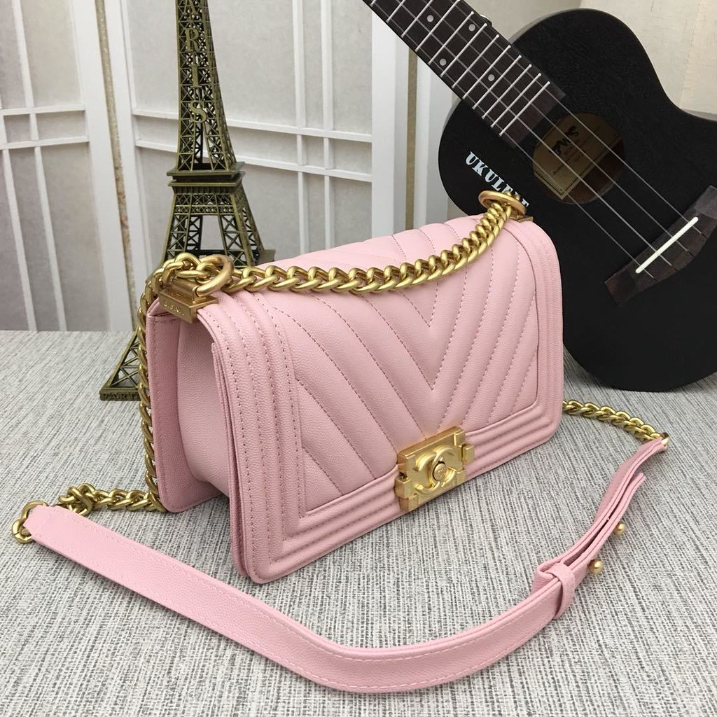 Chanel Medium Boy Bag Pink Chevron Caviar Gold Hardware - Image 5