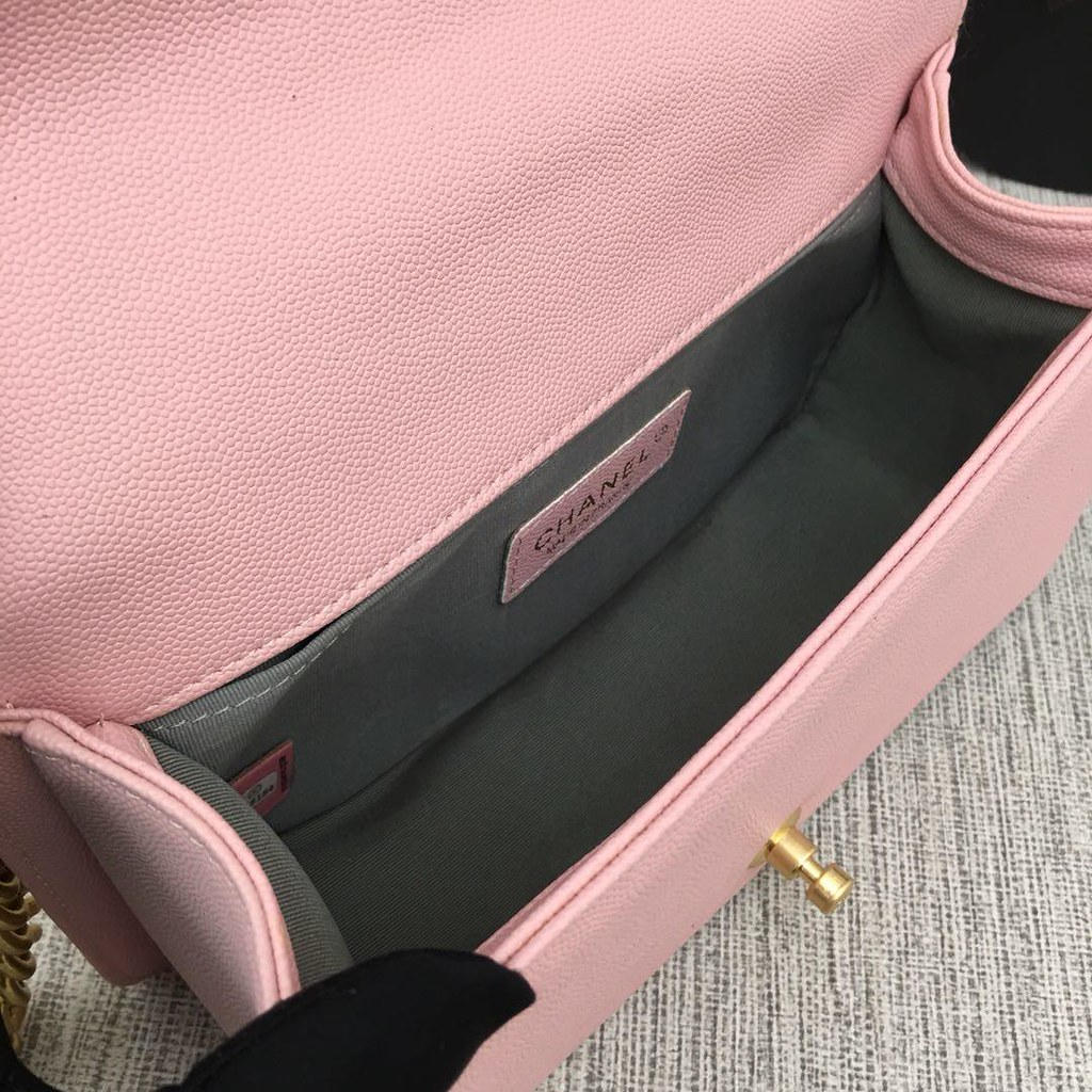 Chanel Medium Boy Bag Pink Chevron Caviar Gold Hardware - Image 8