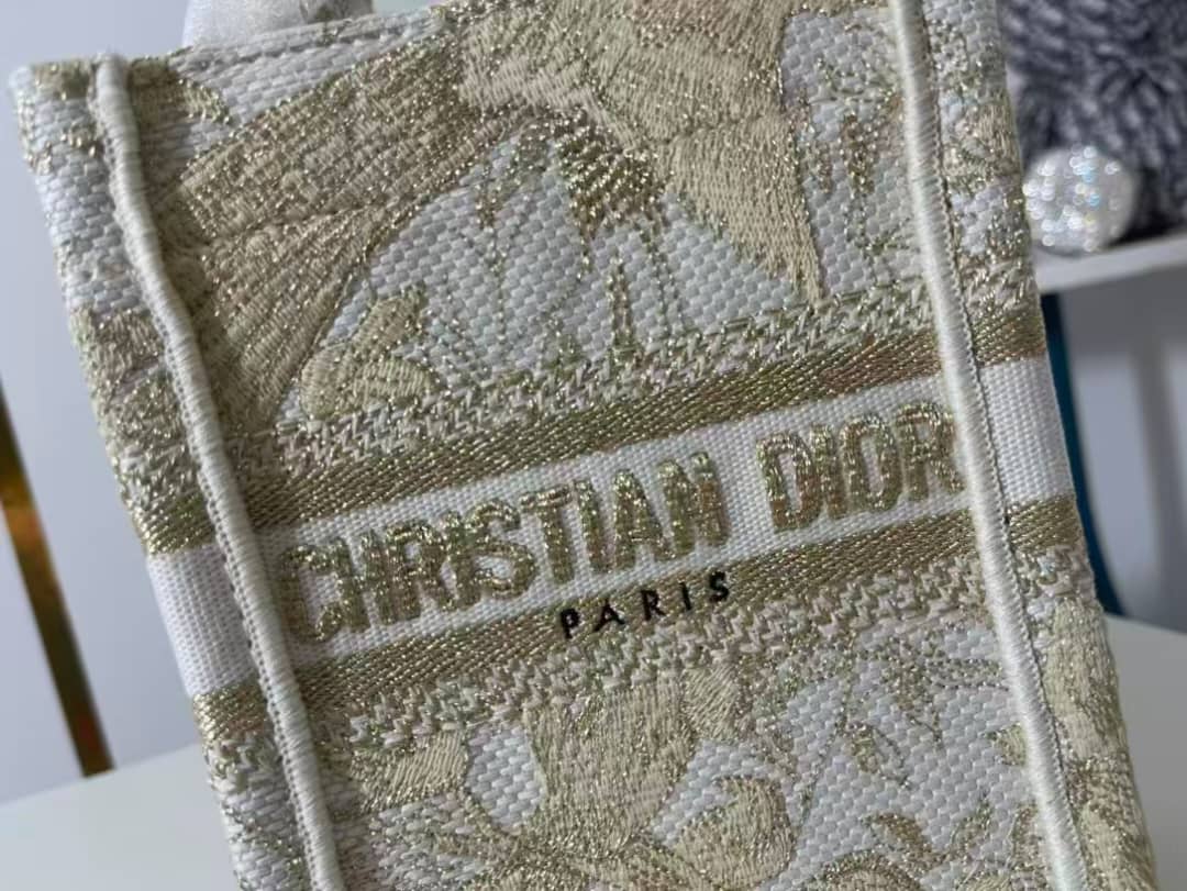 Dior White Mini Jardin D'Hiver Vertical Book Tote - Image 6