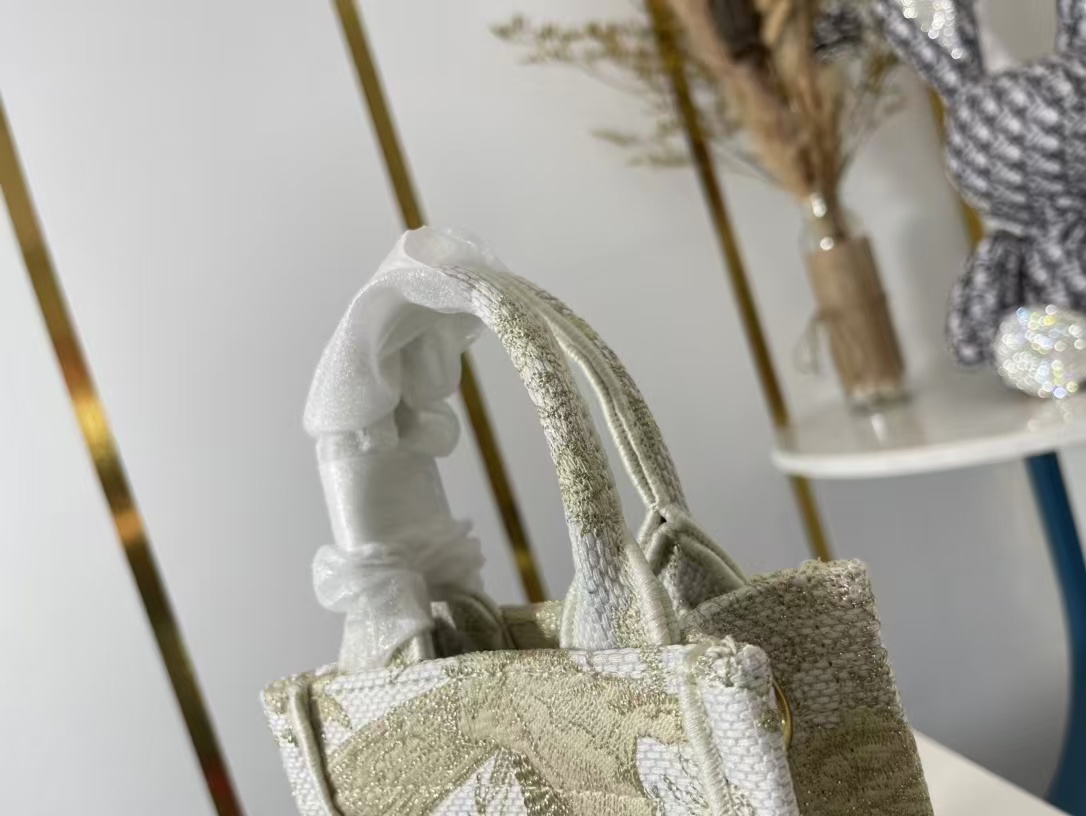 Dior White Mini Jardin D'Hiver Vertical Book Tote - Image 7