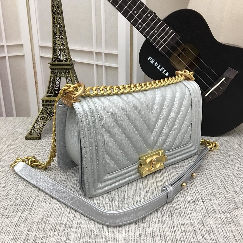 Chanel Medium Boy Bag Silver Chevron Caviar Gold Hardware - Image 4