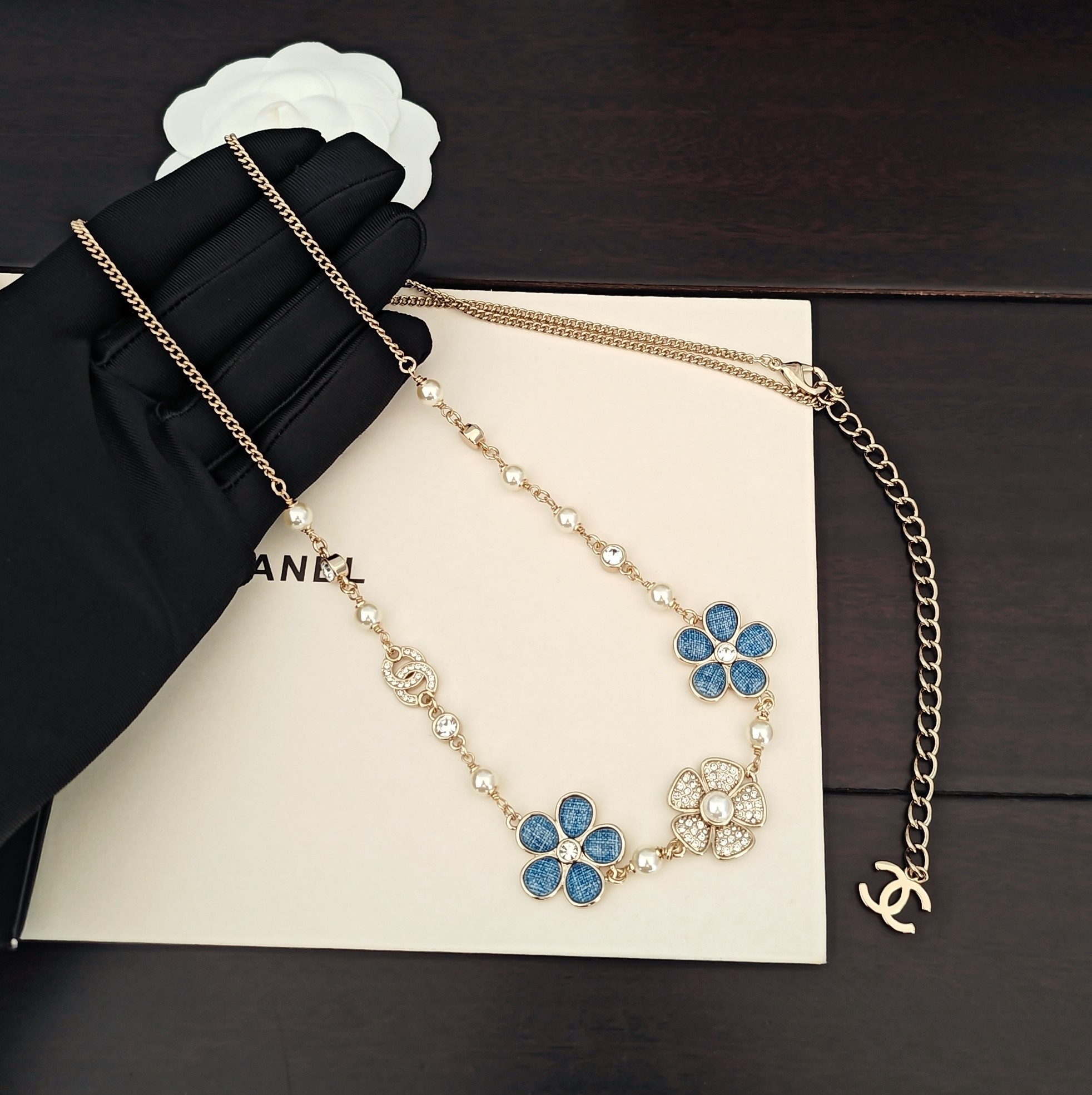 Chanel Blue Floral Convertible Chain Belt And Necklace - Image 5